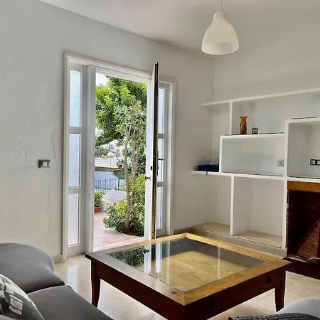 Playa Chica With Terrace 100 M From The Sea Apartment